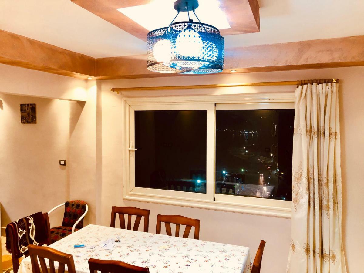 Toscanini Apartament اول صف مباشره 亚历山大港 外观 照片